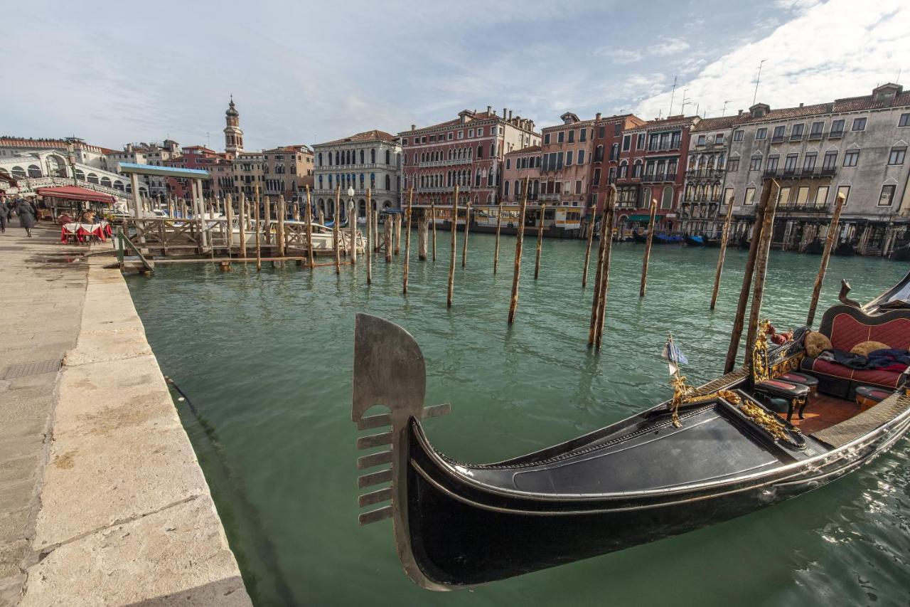 Ca' Rialto Apartment เวนิส ภายนอก รูปภาพ